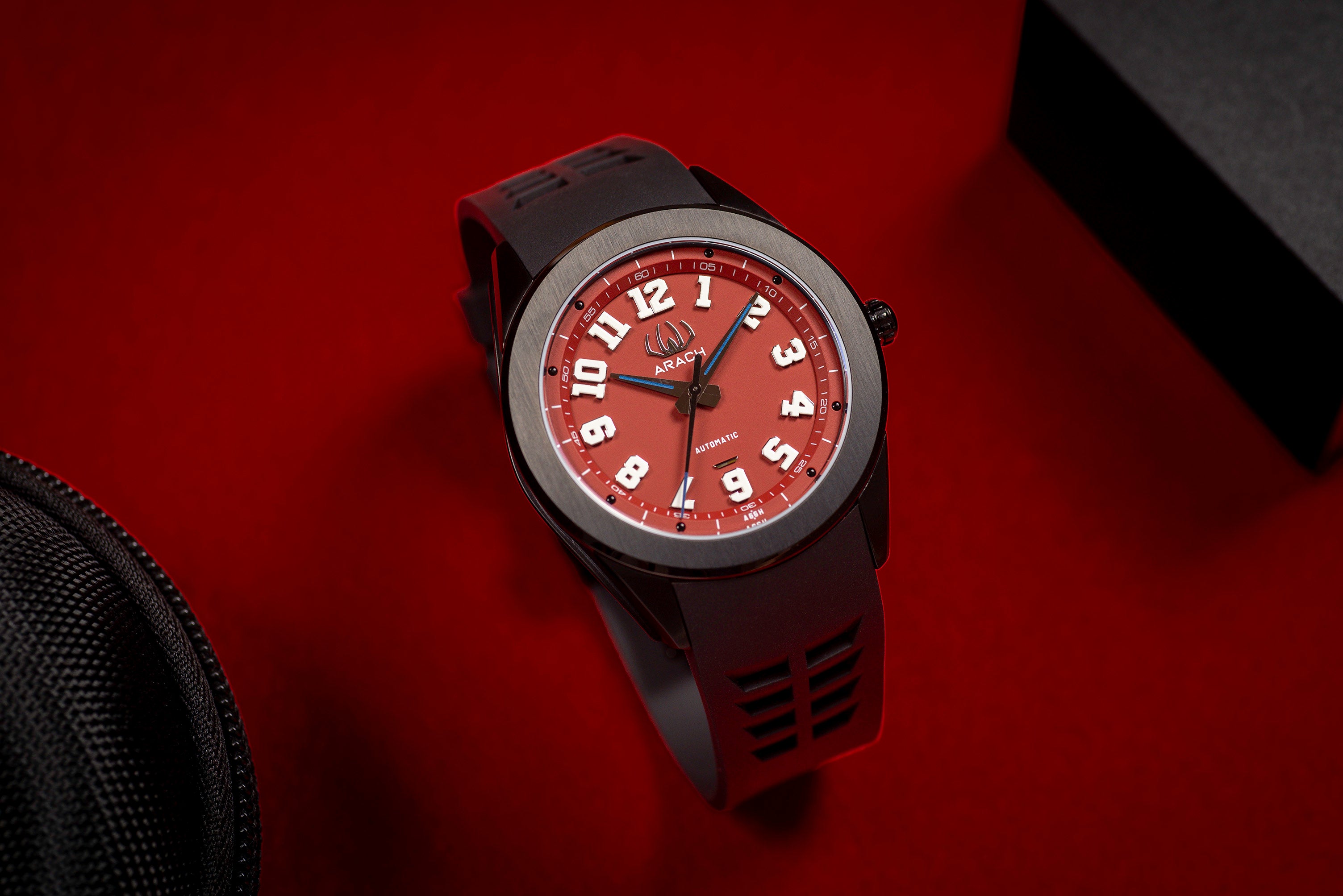 Arach A66H “Horizon” — Where Earth Meets Sky